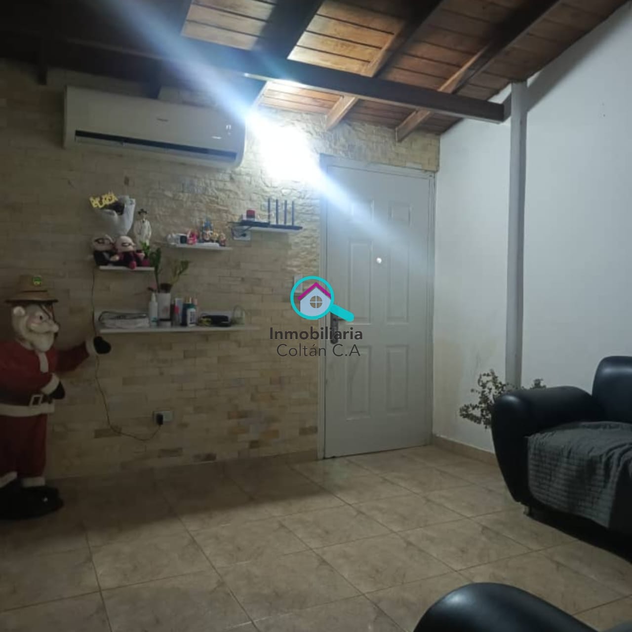 Bonita Casa en Urb. Ciudad Varyna Sector La Cumbres IV etapa - Imagen 10