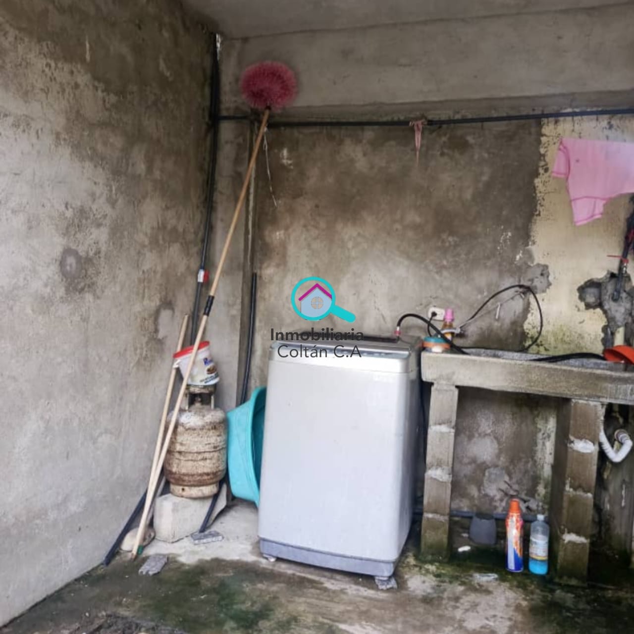 Bonita Casa en Urb. Ciudad Varyna Sector La Cumbres IV etapa - Imagen 8