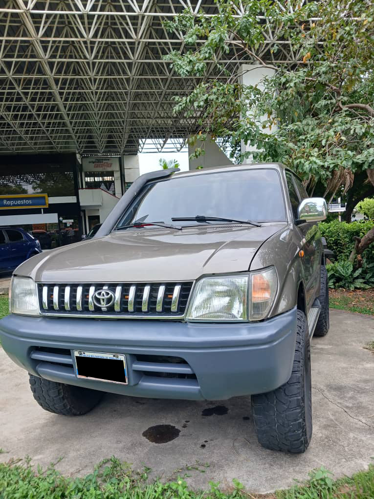 Venta de Carros Usados en Barinas Toyota Merú 2007